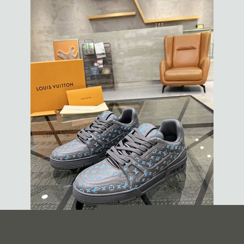 l**is V*t*n sneakers